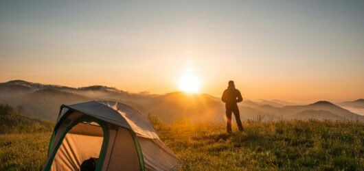 What is Thru-Hiking? Your Complete Beginner’s Guide to Long-Distance Hiking Adventures