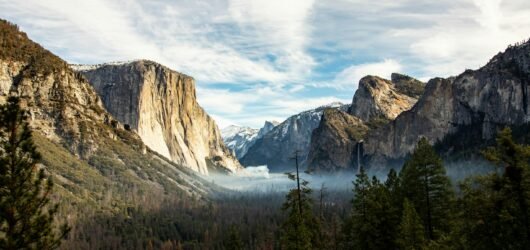 10 America’s Most Iconic Day Hikes Every Hiker Should Try in the US
