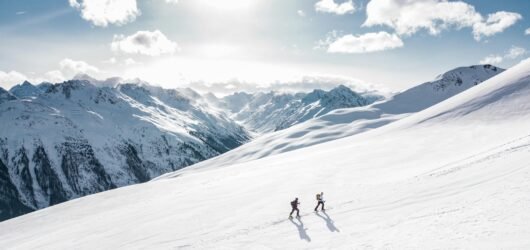 Winter Hiking: Your Complete Guide to Gear, Safety, and Cold Weather Hikes