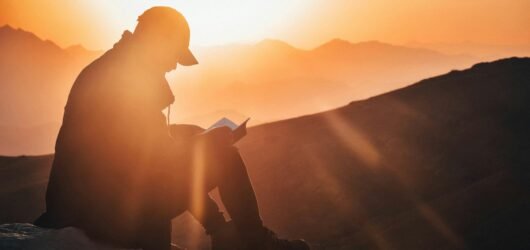 Must-Read Hiking Books for 2026 (Prepare for Your Best Season Yet)